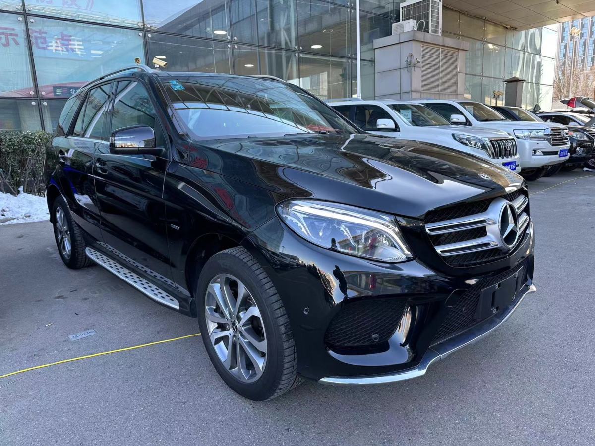 奔驰 奔驰GLE  2019款 GLE 320 4MATIC 动感型臻藏版图片