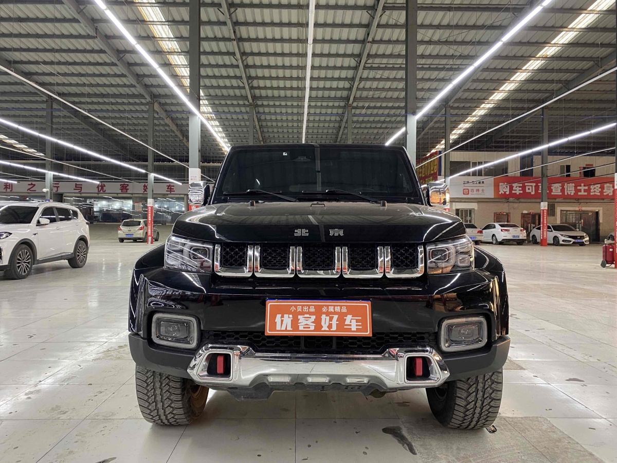 北京 BJ40  2019款  2.0T 自動(dòng)四驅(qū)城市獵人版旗艦型圖片