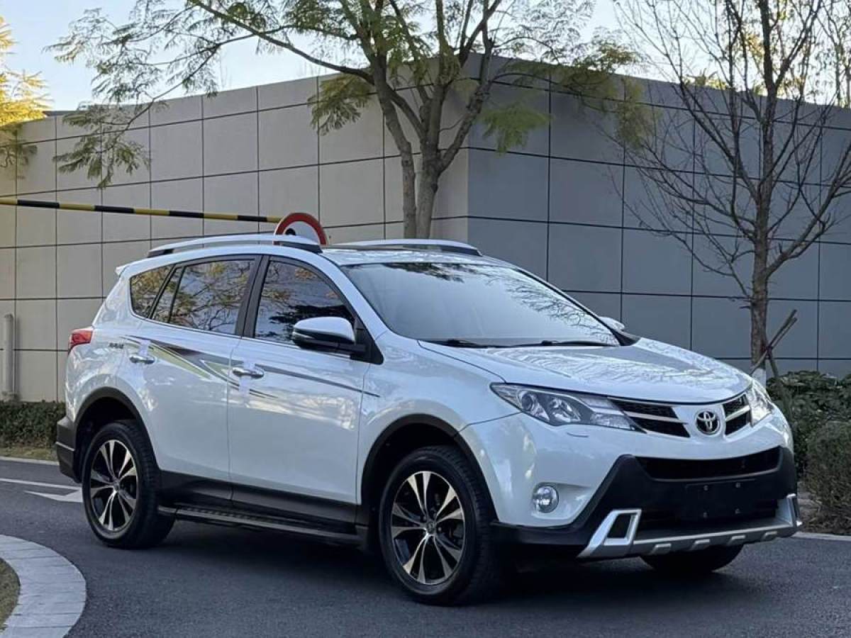 豐田 RAV4榮放  2015款 2.5L 自動四驅(qū)精英版圖片