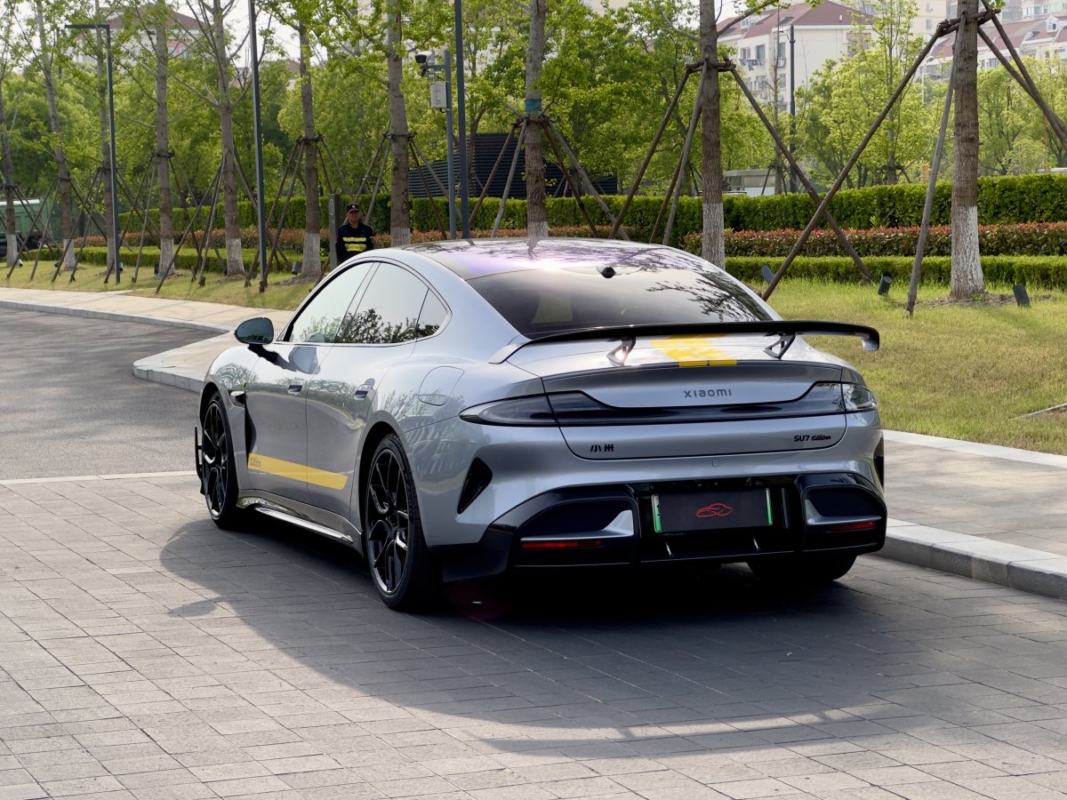 小米 小米SU7  2024款 700km 后驅(qū)標準創(chuàng)始版圖片
