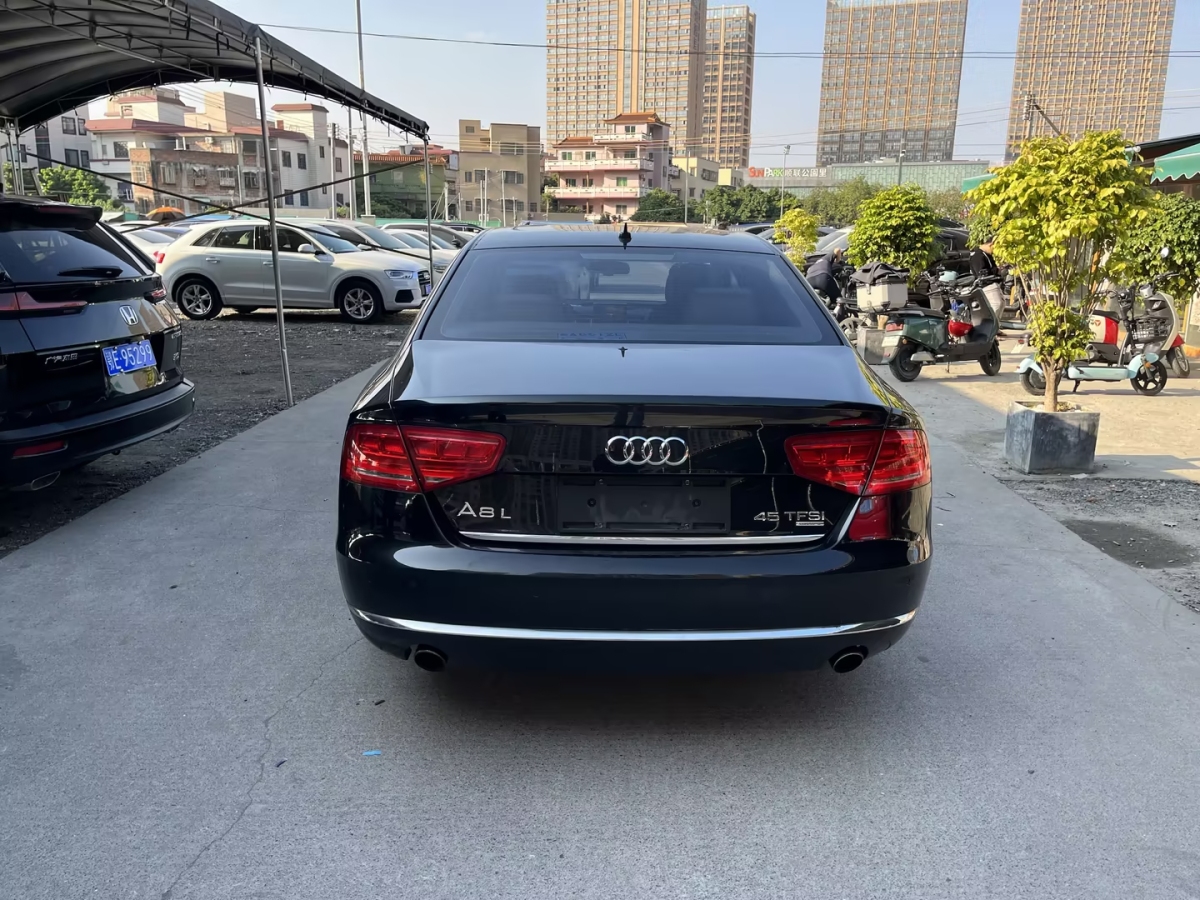 奧迪 奧迪A8  2012款 A8L 45 TFSI quattro豪華型圖片