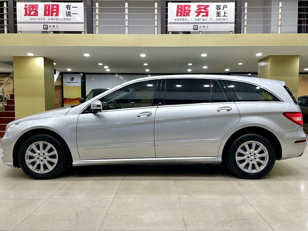 奔馳 奔馳R級  2014款 R 320 4MATIC 商務(wù)型圖片