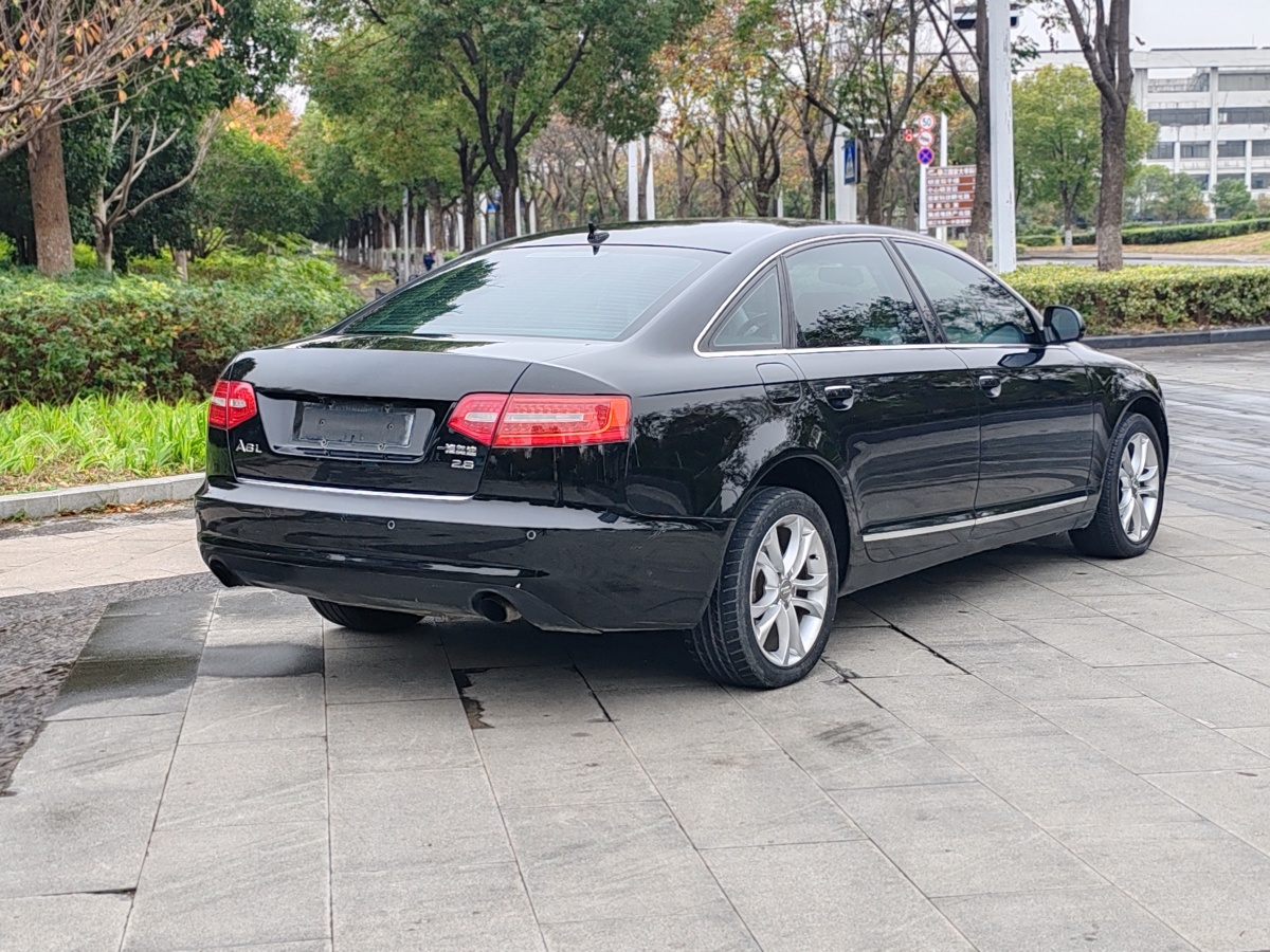 奧迪 奧迪A6L  2011款 A6L 2.0TFSI 標(biāo)準(zhǔn)型圖片