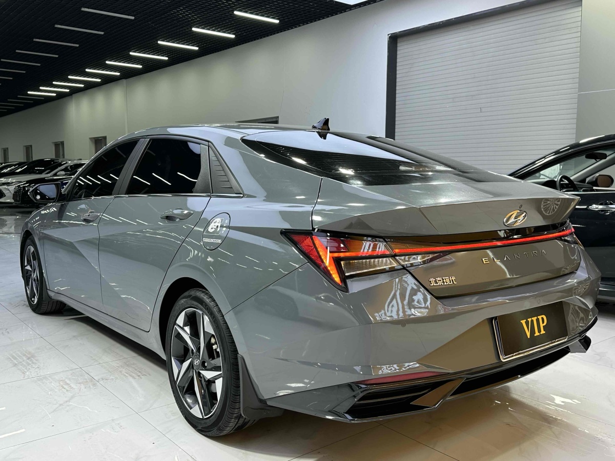 現(xiàn)代 伊蘭特  2022款 1.5L CVT LUX尊貴版圖片