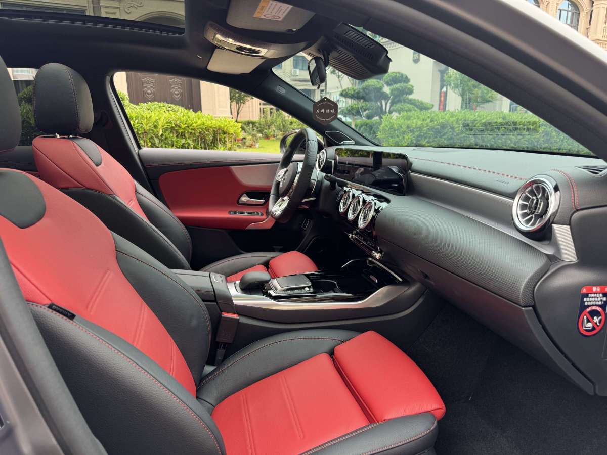 奔馳 奔馳A級(jí)AMG  2020款 AMG A 35 L 4MATIC圖片