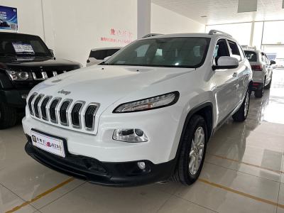 2015年3月 Jeep 自由光(進(jìn)口) 2.4L 都市版圖片