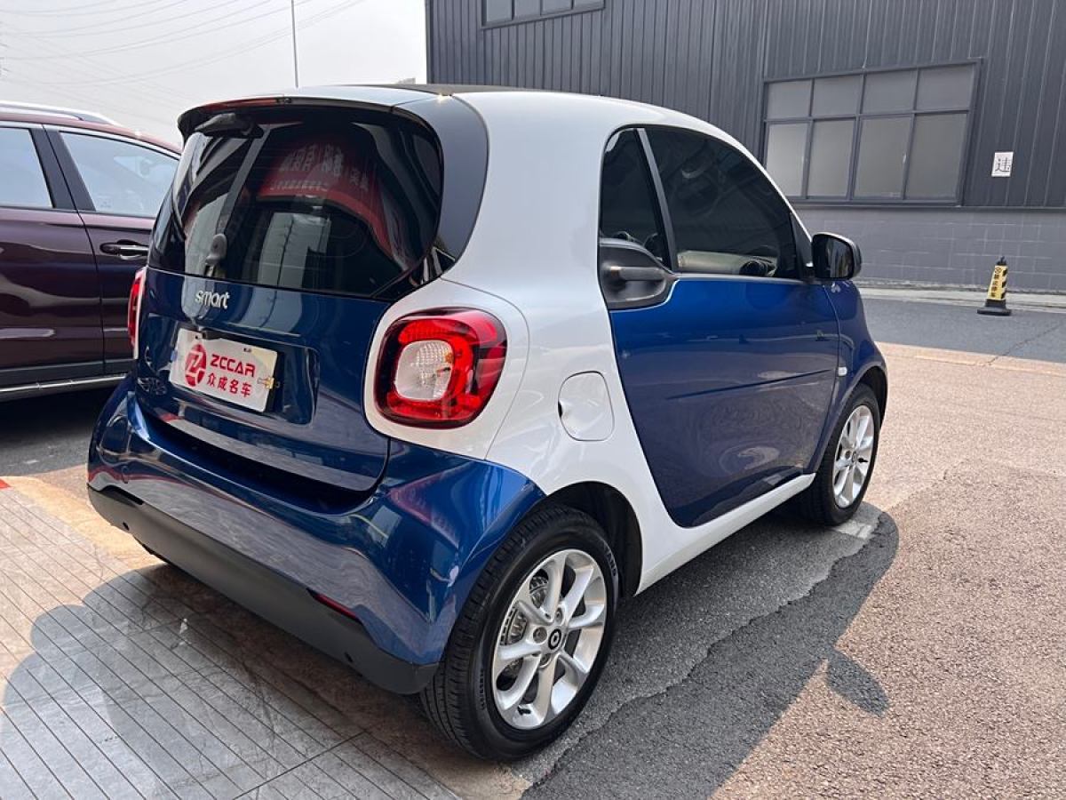 smart fortwo  2015款 1.0L 52千瓦硬頂靈動版圖片