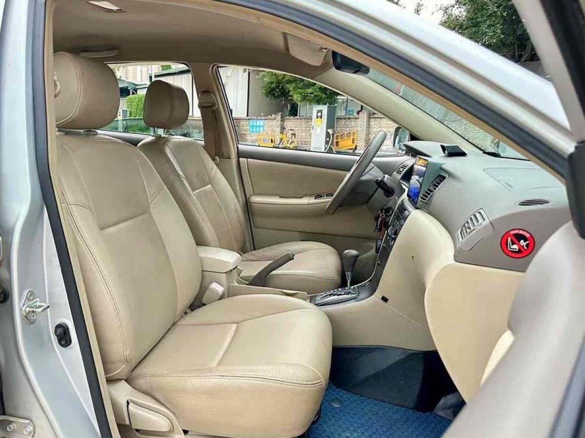 豐田 花冠  2011款 1.6L 自動經(jīng)典版圖片