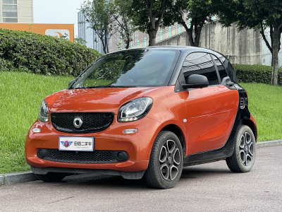 2019年6月 smart fortwo 0.9T 66千瓦硬頂風(fēng)擎版 國VI圖片