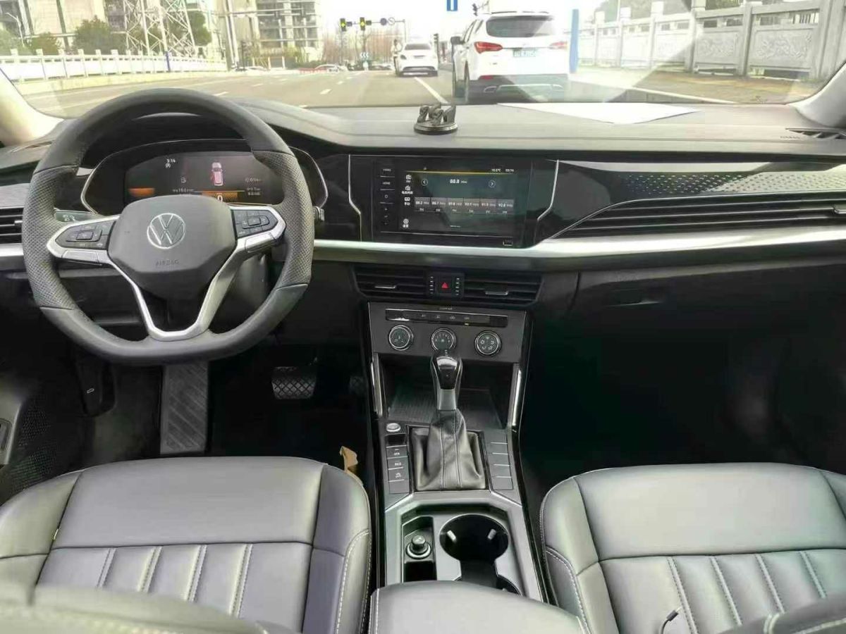 大眾 帕薩特  2022款 280TSI 商務(wù)版圖片