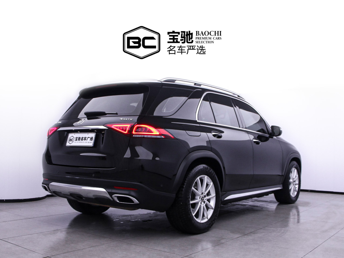 奔馳 奔馳GLE 2022款 GLE 350 4MATIC 時(shí)尚特別型圖片