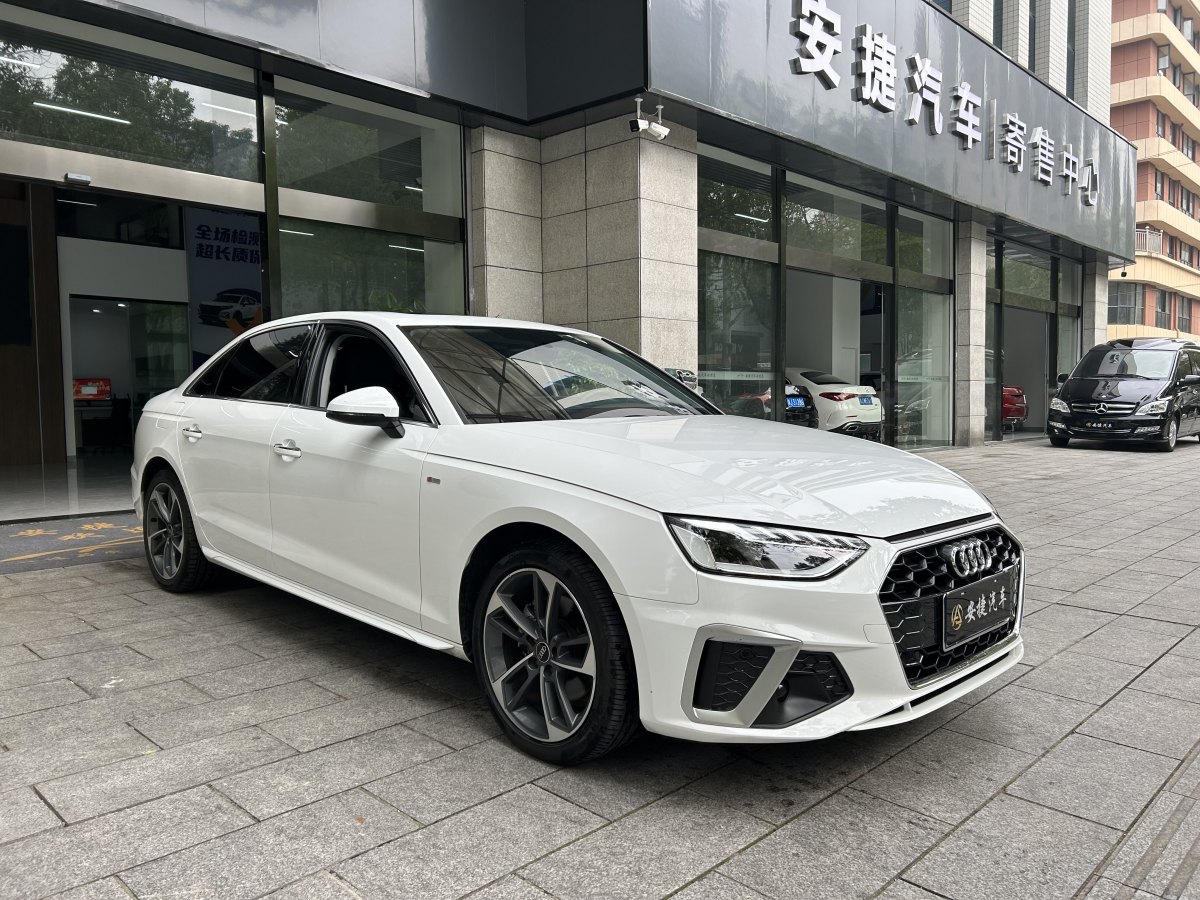 奧迪 奧迪A4L  2022款 40 TFSI 時(shí)尚動(dòng)感型圖片