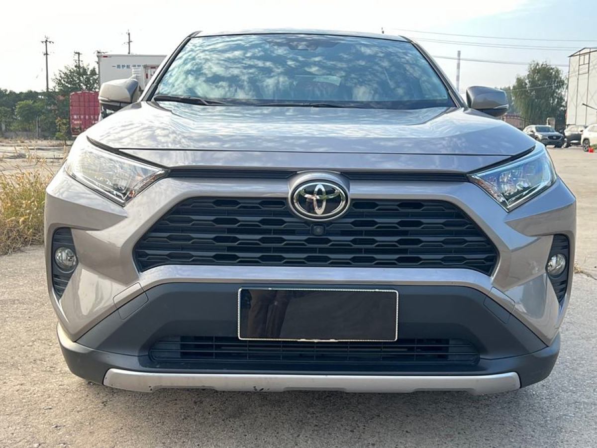 豐田 RAV4榮放  2021款 2.0L CVT四驅(qū)風(fēng)尚版圖片