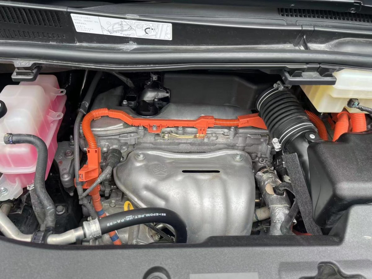 丰田 威尔法  2023款 皇冠 双擎 2.5L HV豪华版图片