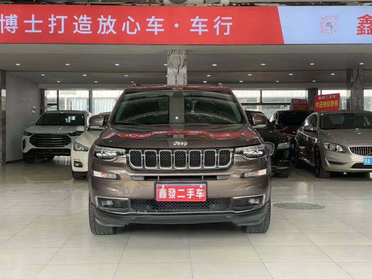 Jeep 大指揮官  2018款 2.0T 四驅(qū)悅享版圖片