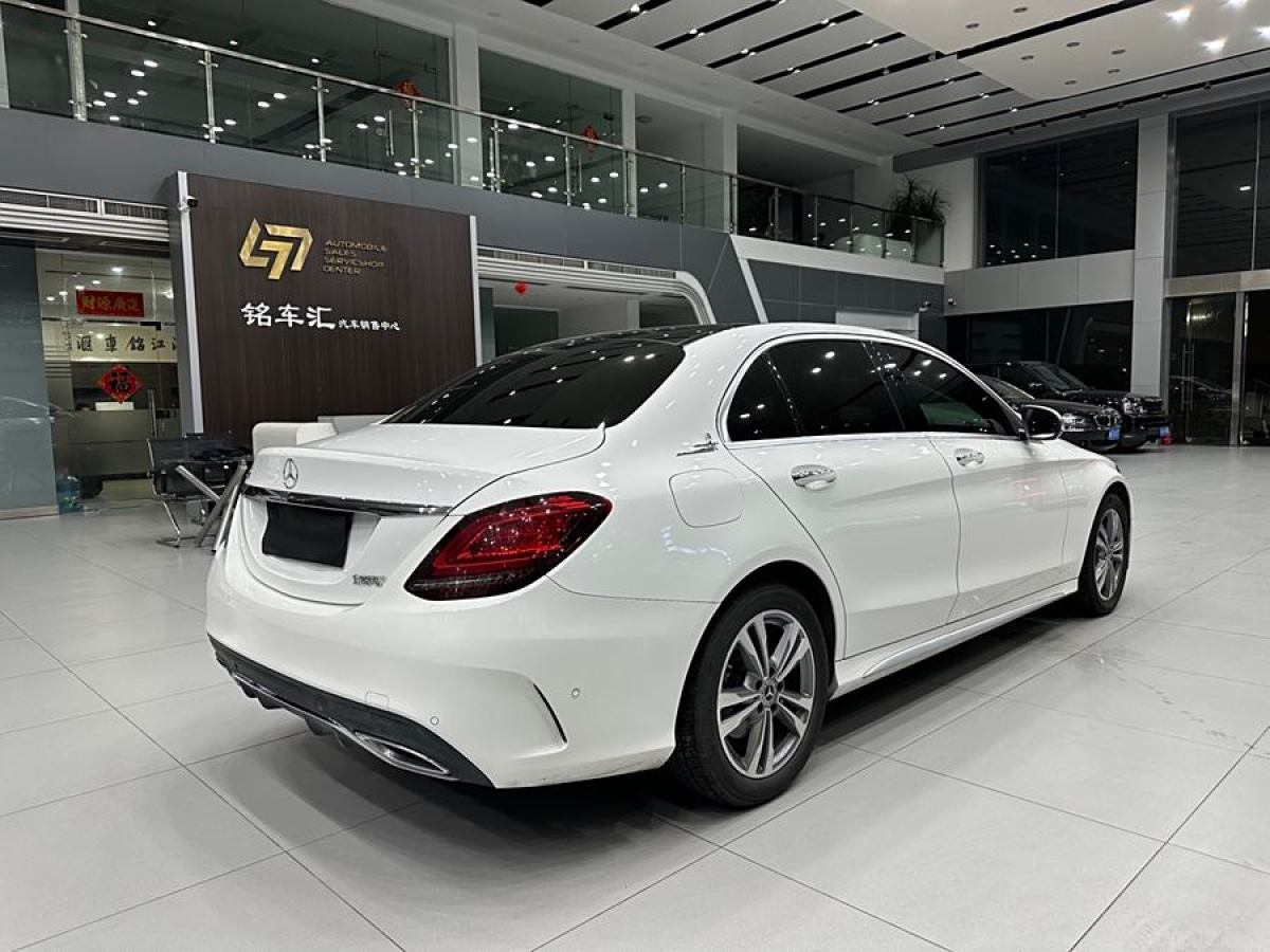 2021年5月奔馳 奔馳C級  2021款 C 200 L 動感型運(yùn)動版