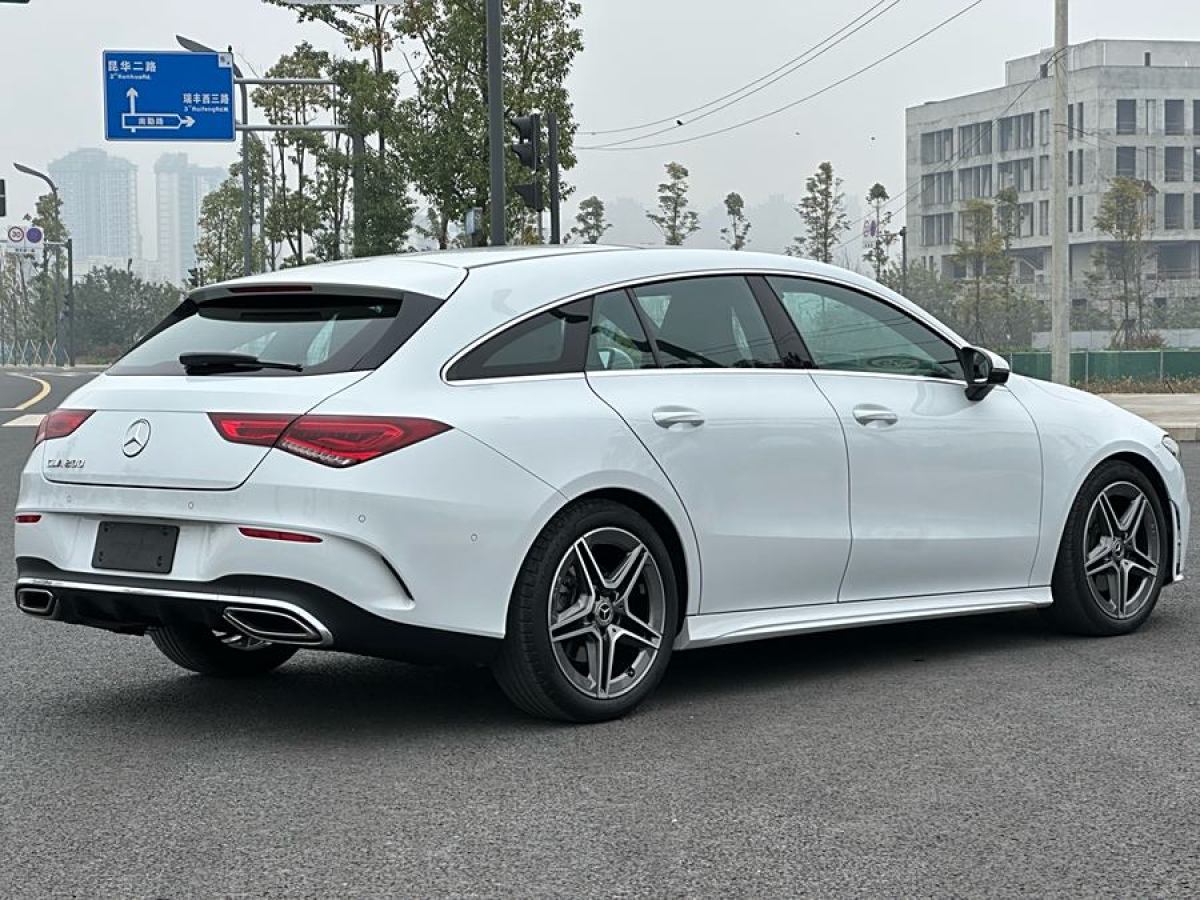 奔馳 奔馳CLA級(jí)  2022款 改款 CLA 200 獵跑車(chē)圖片