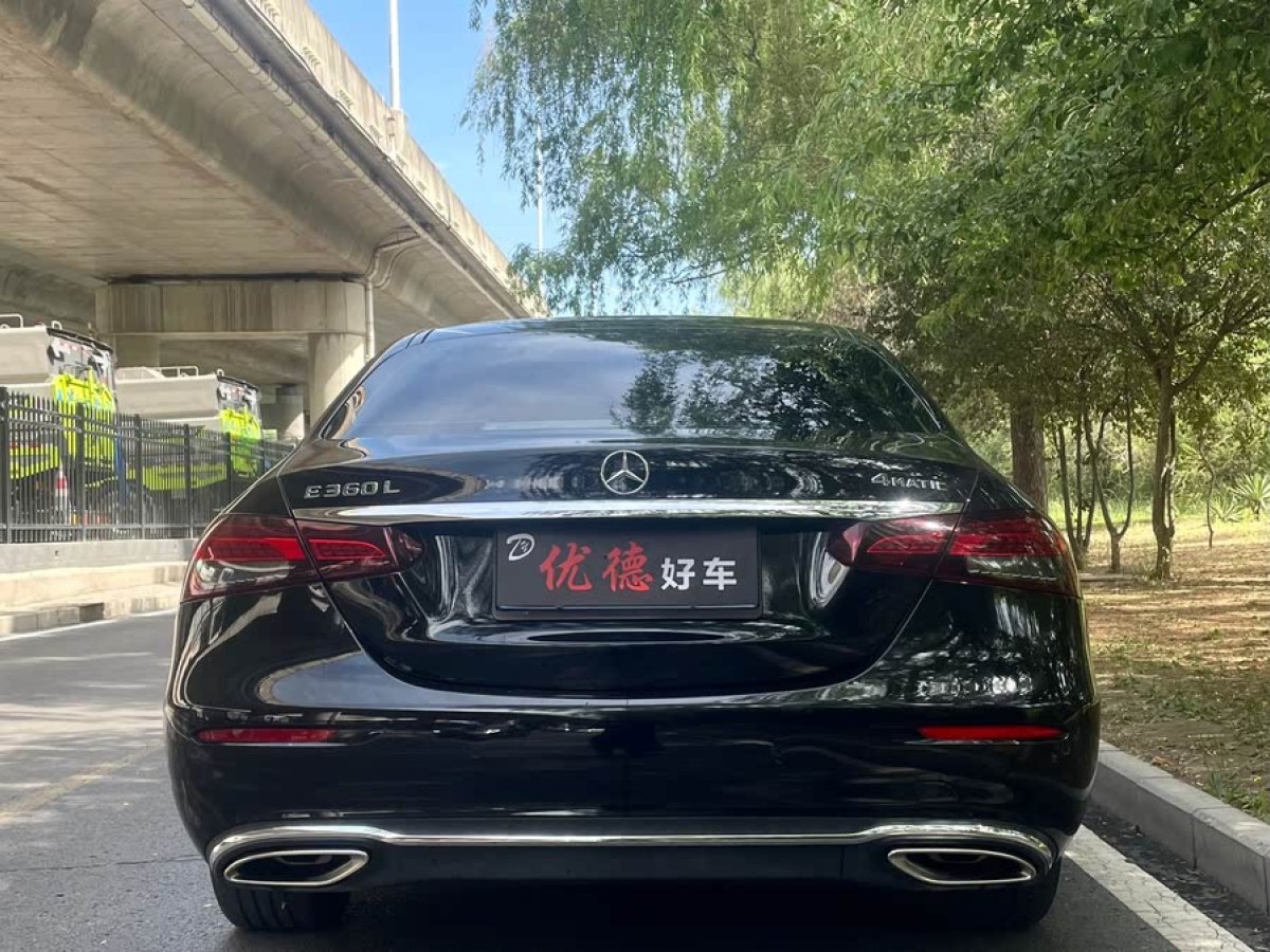 奔馳 奔馳E級(jí)  2021款 改款 E 260 L 運(yùn)動(dòng)型圖片