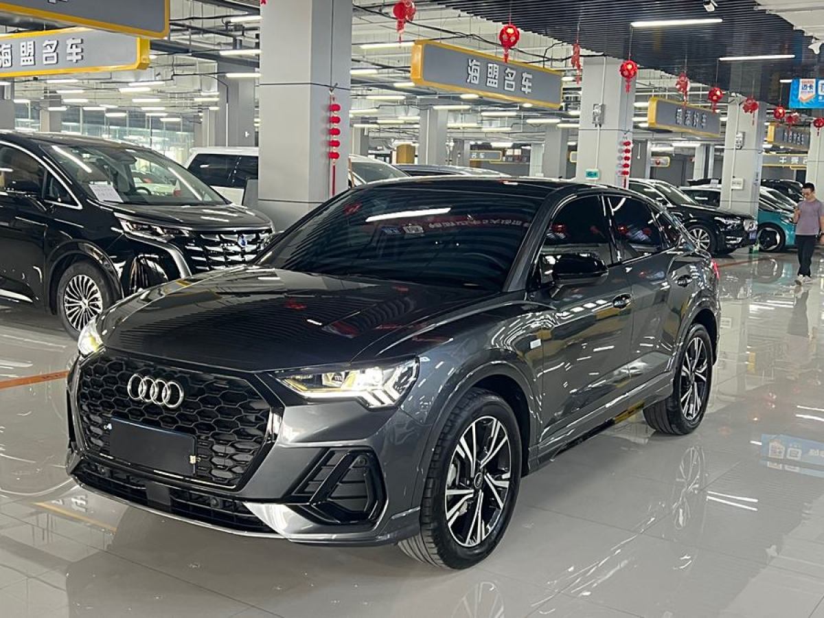 奧迪 奧迪Q3 Sportback  2023款 40 TFSI RS套件燃速型圖片