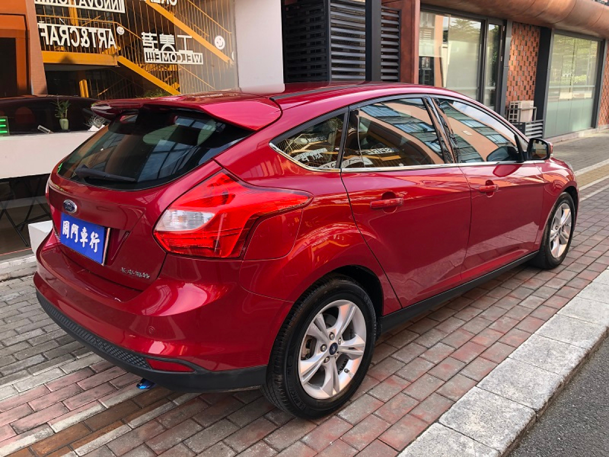 福特 ?？怂? 2012款 兩廂 1.6L 自動風(fēng)尚型圖片