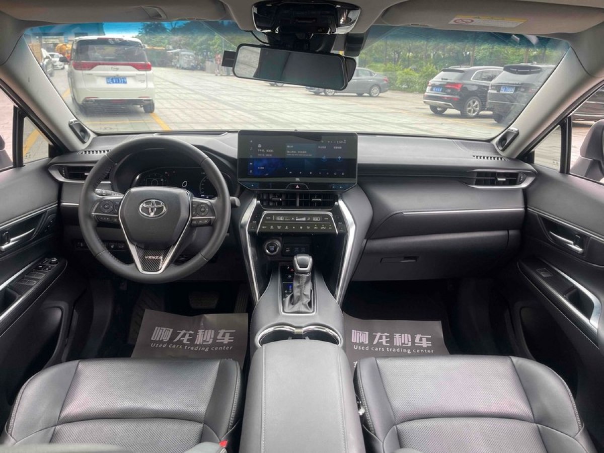 丰田 威飒  2022款 2.0L CVT四驱至尊版图片