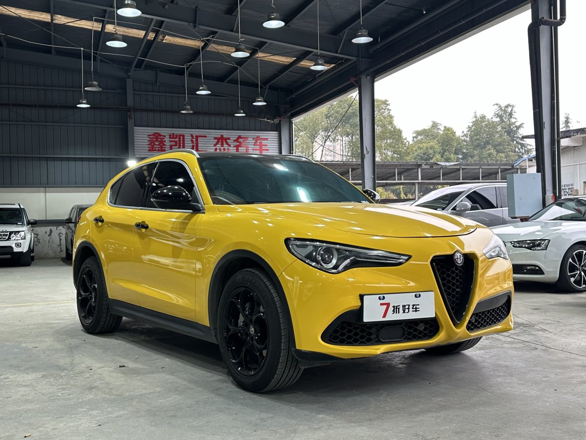 阿爾法·羅密歐 Stelvio  2017款 2.0T 200HP 豪華版圖片