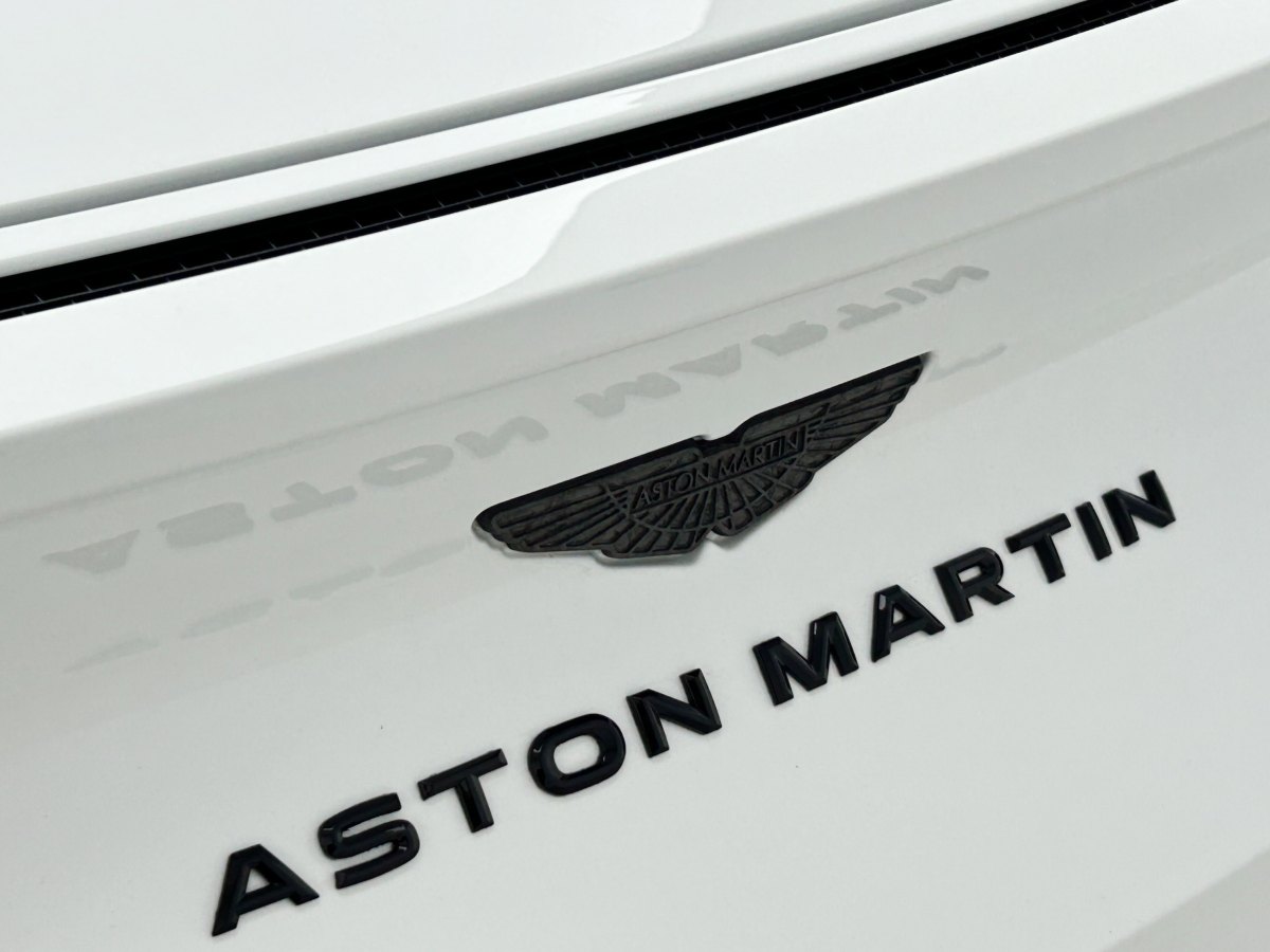 阿斯顿·马丁 阿斯顿・马丁DB11  2019款 4.0T V8 Coupe图片