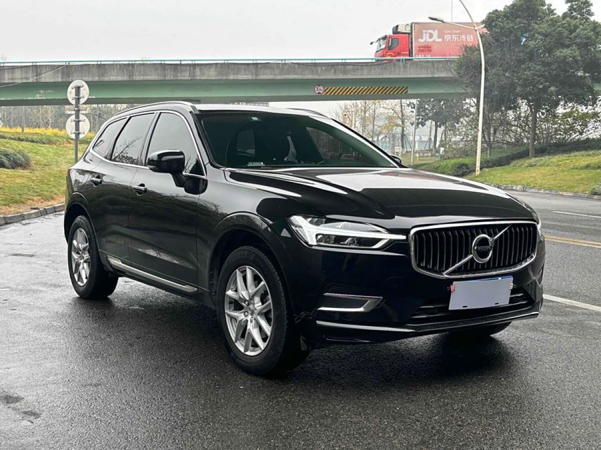 2020年7月沃爾沃 XC60  2021款 T5 四驅(qū)智逸豪華版