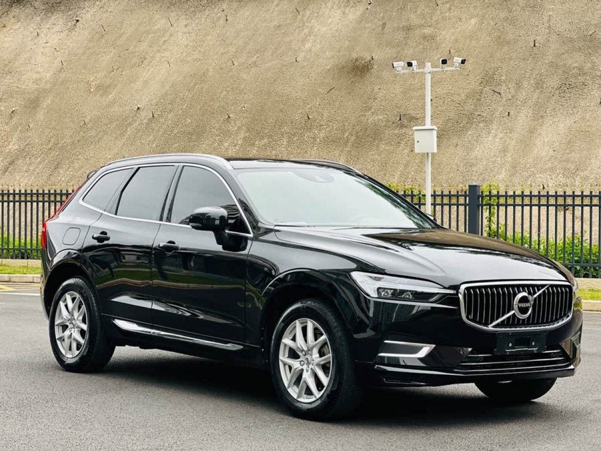 沃爾沃 XC60  2021款 T5 四驅(qū)智逸豪華版圖片