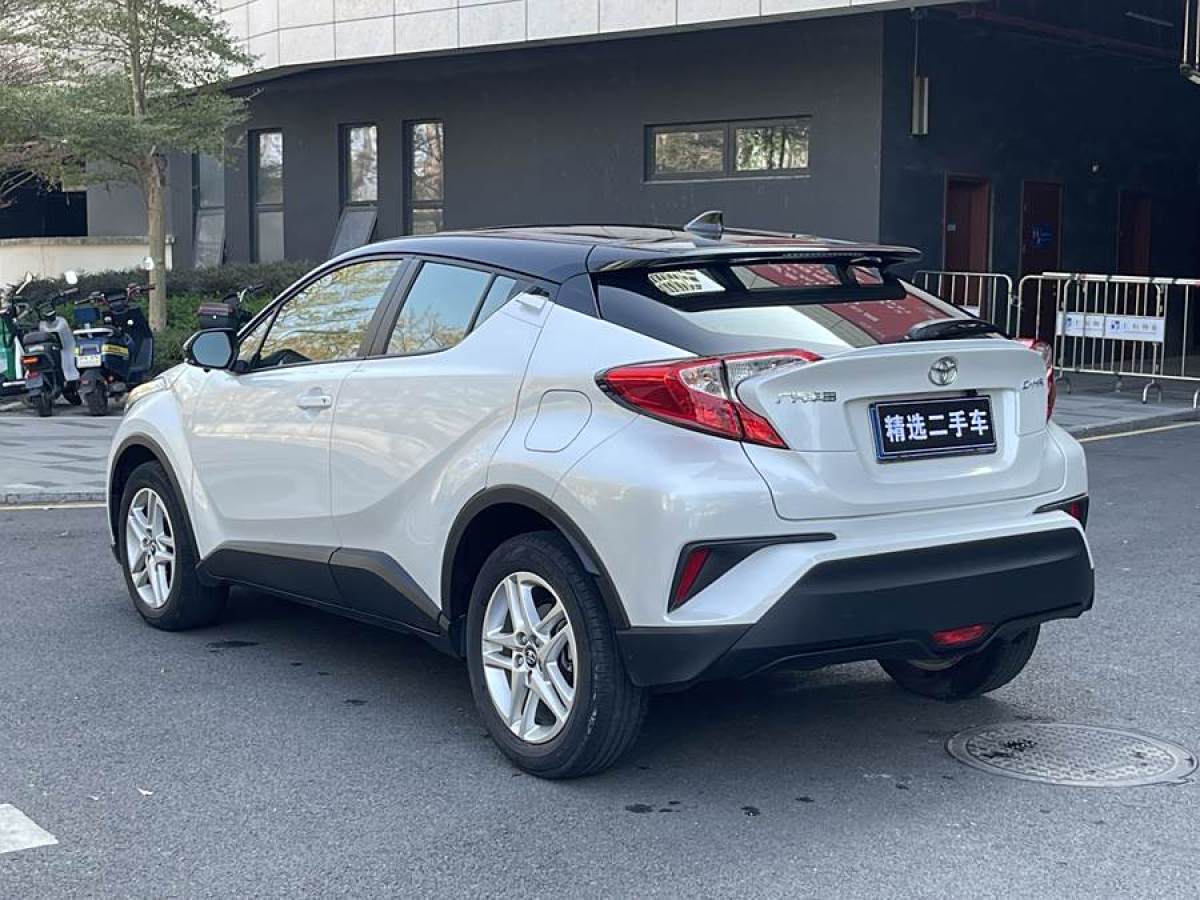 豐田 C-HR  2021款 2.0L 舒適版圖片