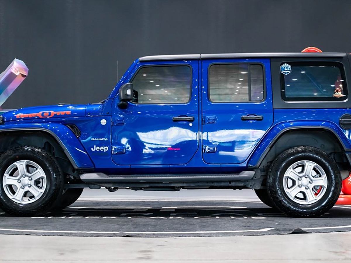 Jeep 牧馬人  2019款 2.0T Sahara 四門版 國VI圖片