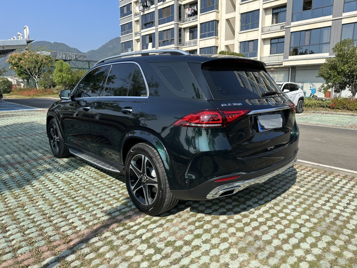 奔馳 奔馳GLE  2023款 GLE 350 4MATIC 時(shí)尚型圖片