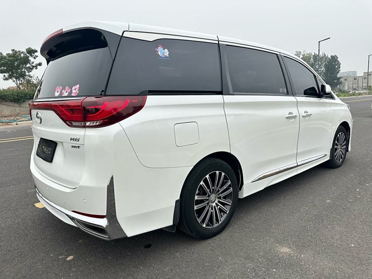 廣汽傳祺 M8  2021款 領(lǐng)秀系列 390T 尊貴福祉版圖片