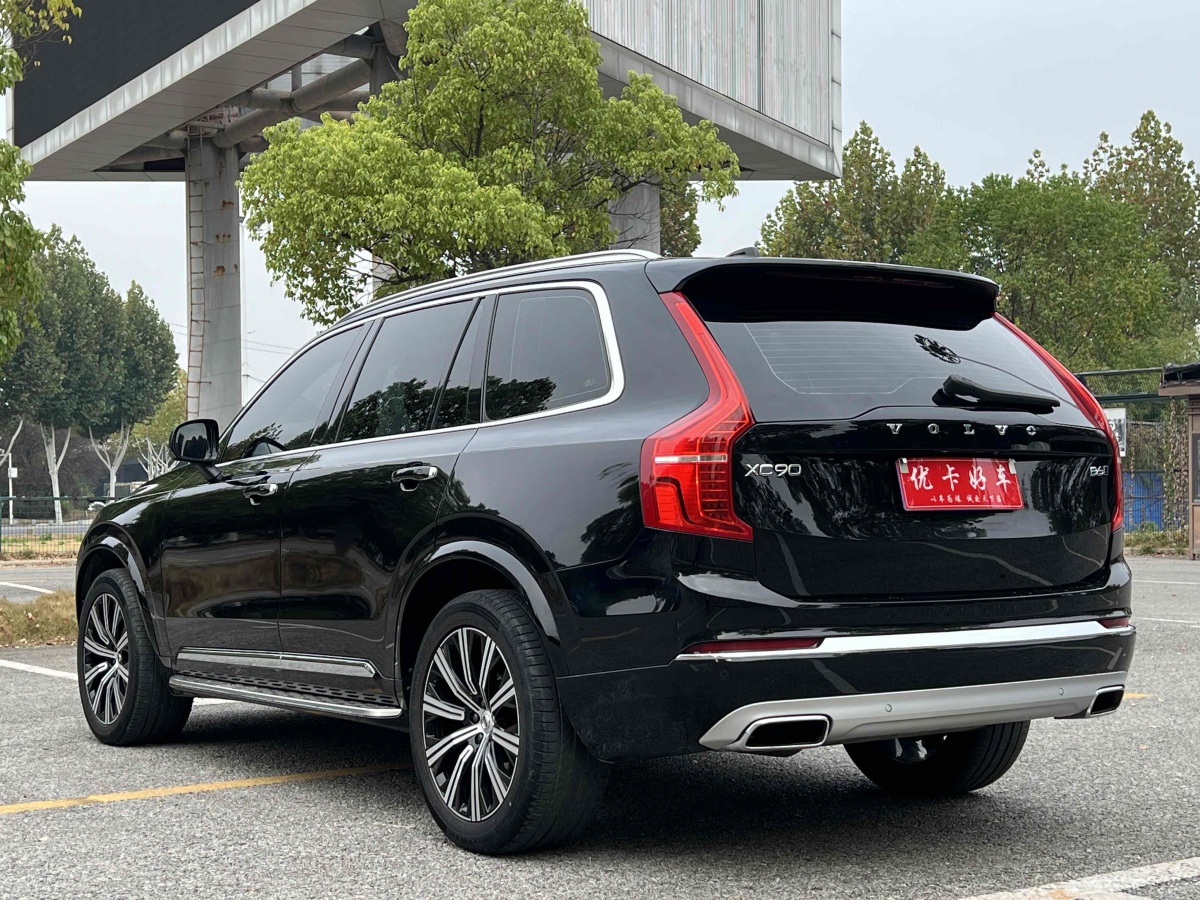 2021年1月沃爾沃 XC90  2021款 B6 智逸運動版 7座