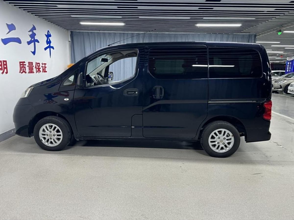 日產(chǎn) NV200  2014款 1.6L CVT豪華型 國IV圖片