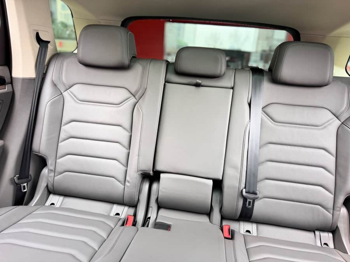 大眾 途銳  2023款 3.0TSI 銳享版 曜黑運(yùn)動套裝圖片