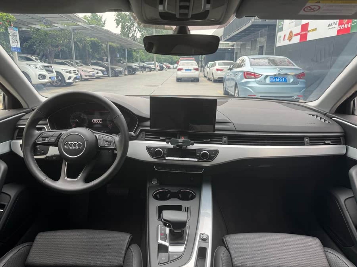 奧迪 奧迪A4L  2020款 40 TFSI 豪華動(dòng)感型圖片
