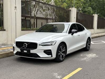 2020年4月 沃爾沃 S60L T4 智遠(yuǎn)運(yùn)動版圖片