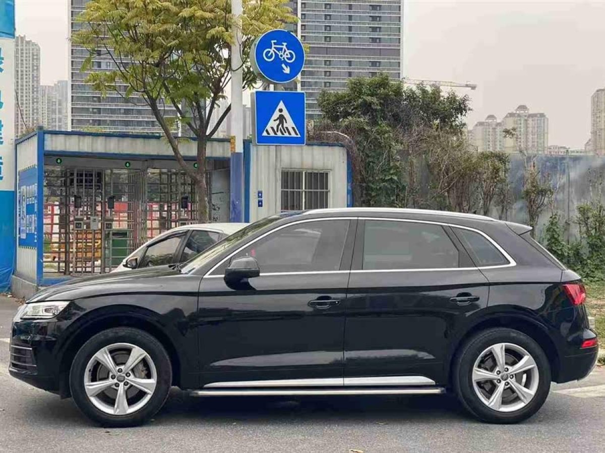 奧迪 奧迪Q5L  2018款  40 TFSI 榮享進(jìn)取型 國VI圖片