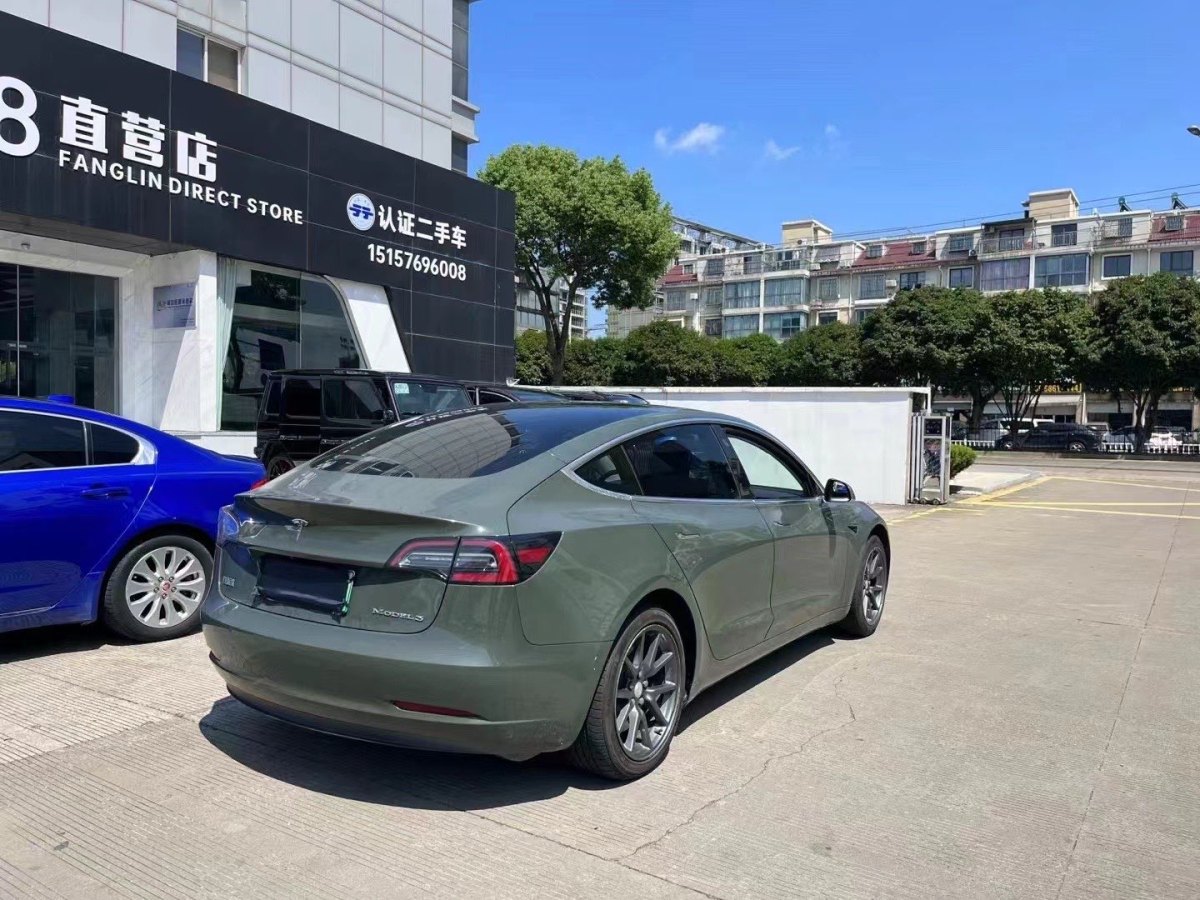 特斯拉 Model Y  2020款 改款 標(biāo)準(zhǔn)續(xù)航后驅(qū)升級(jí)版圖片