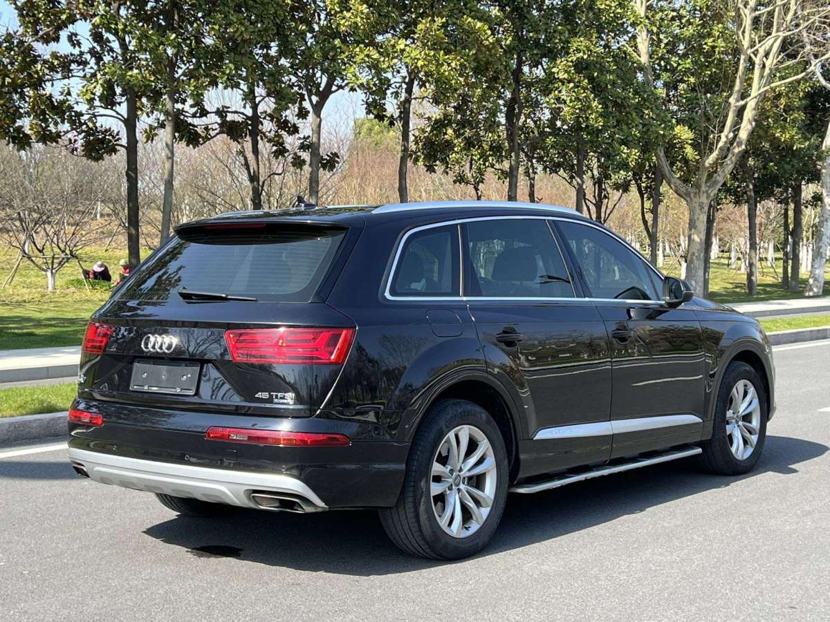 奧迪 奧迪Q7  2016款 45 TFSI 技術(shù)型圖片