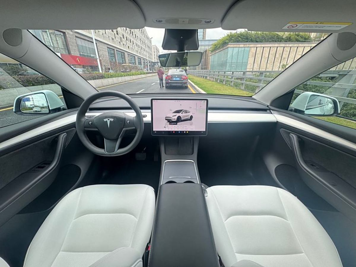 特斯拉 Model 3  2020款 改款 長(zhǎng)續(xù)航后輪驅(qū)動(dòng)版圖片