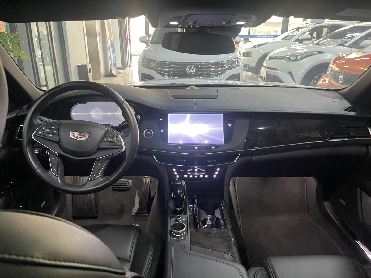 凯迪拉克 CT6  2022款 28T 豪华型图片