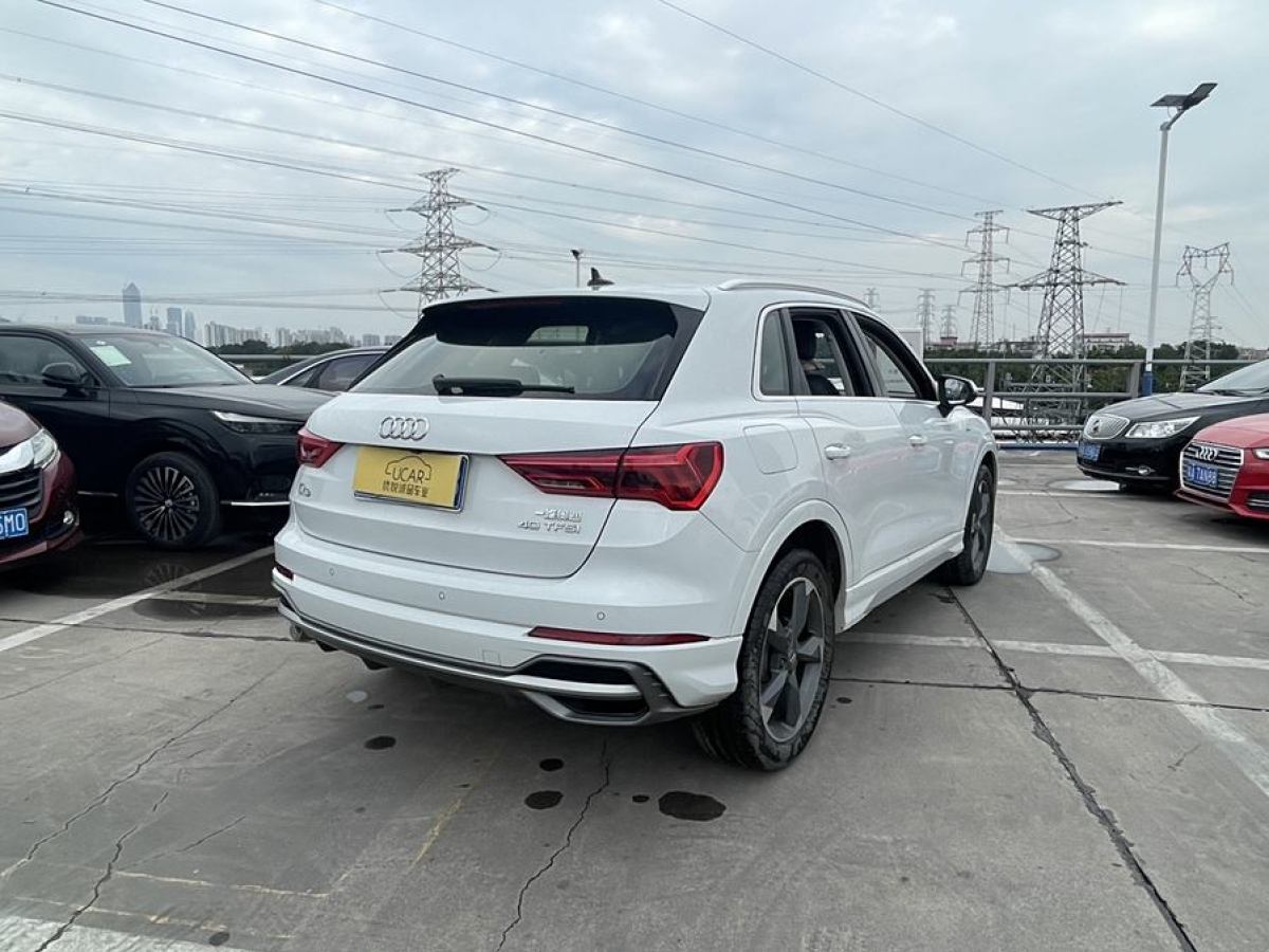 奧迪 奧迪Q3  2019款  40 TFSI 時尚動感型圖片