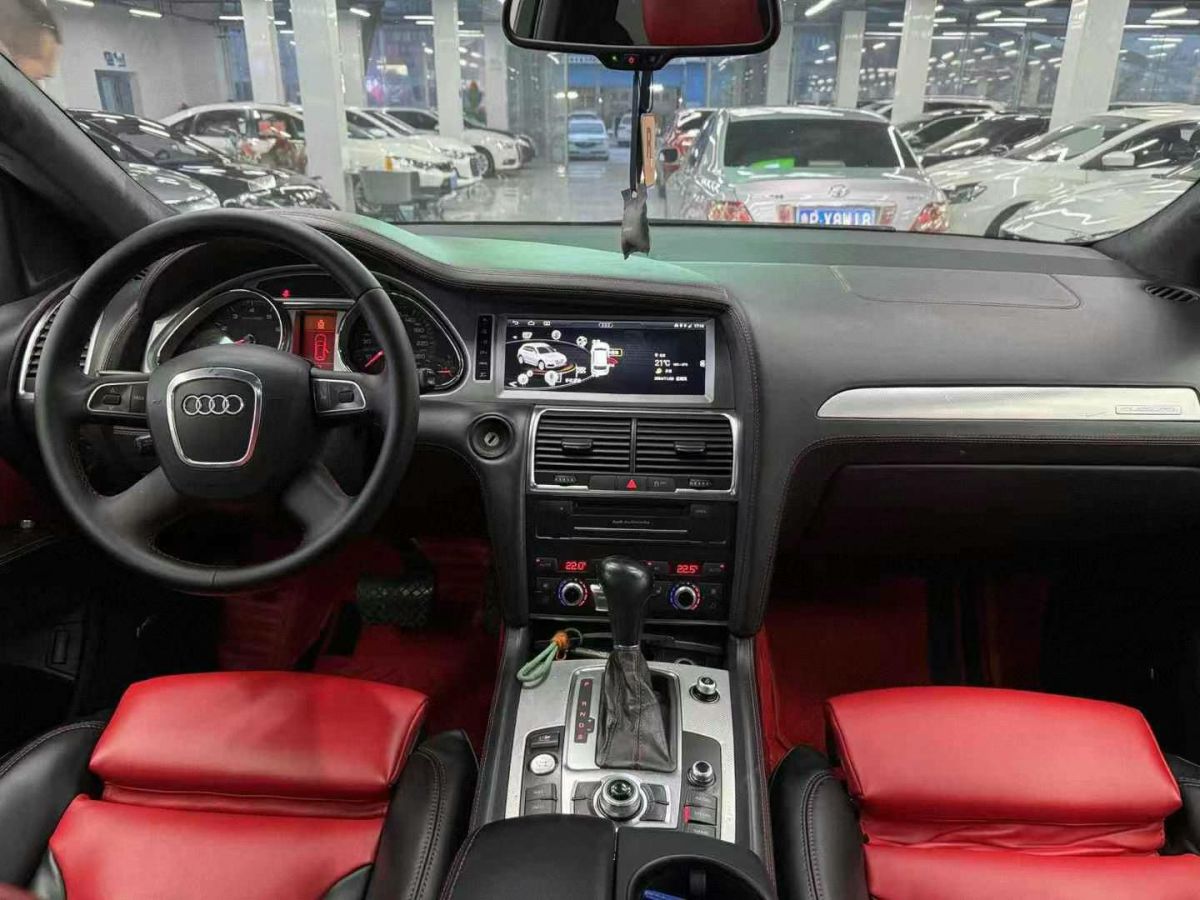 2012年3月奧迪 奧迪Q7  2012款 Q7 3.0TFSI 豪華型 245kw