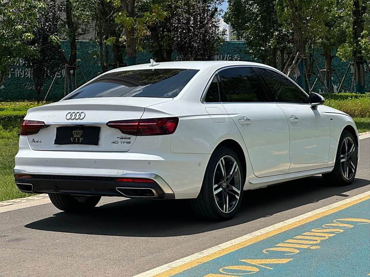 奧迪 奧迪A4L  2020款 40 TFSI quattro 豪華動(dòng)感型圖片