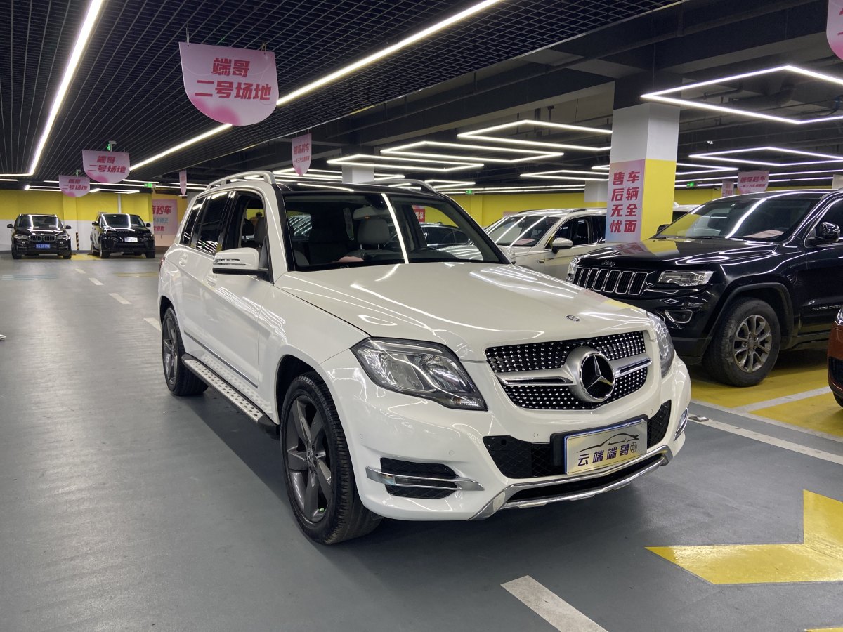 奔馳 奔馳GLK級(jí)  2013款 GLK 300 4MATIC 動(dòng)感天窗型圖片