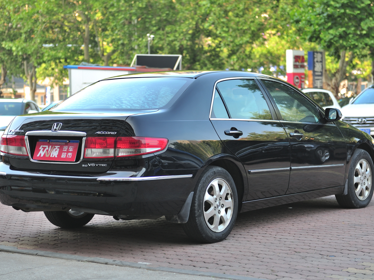 【烟台】2004年12月 本田 雅阁 2004款 3.0l v6 自动档