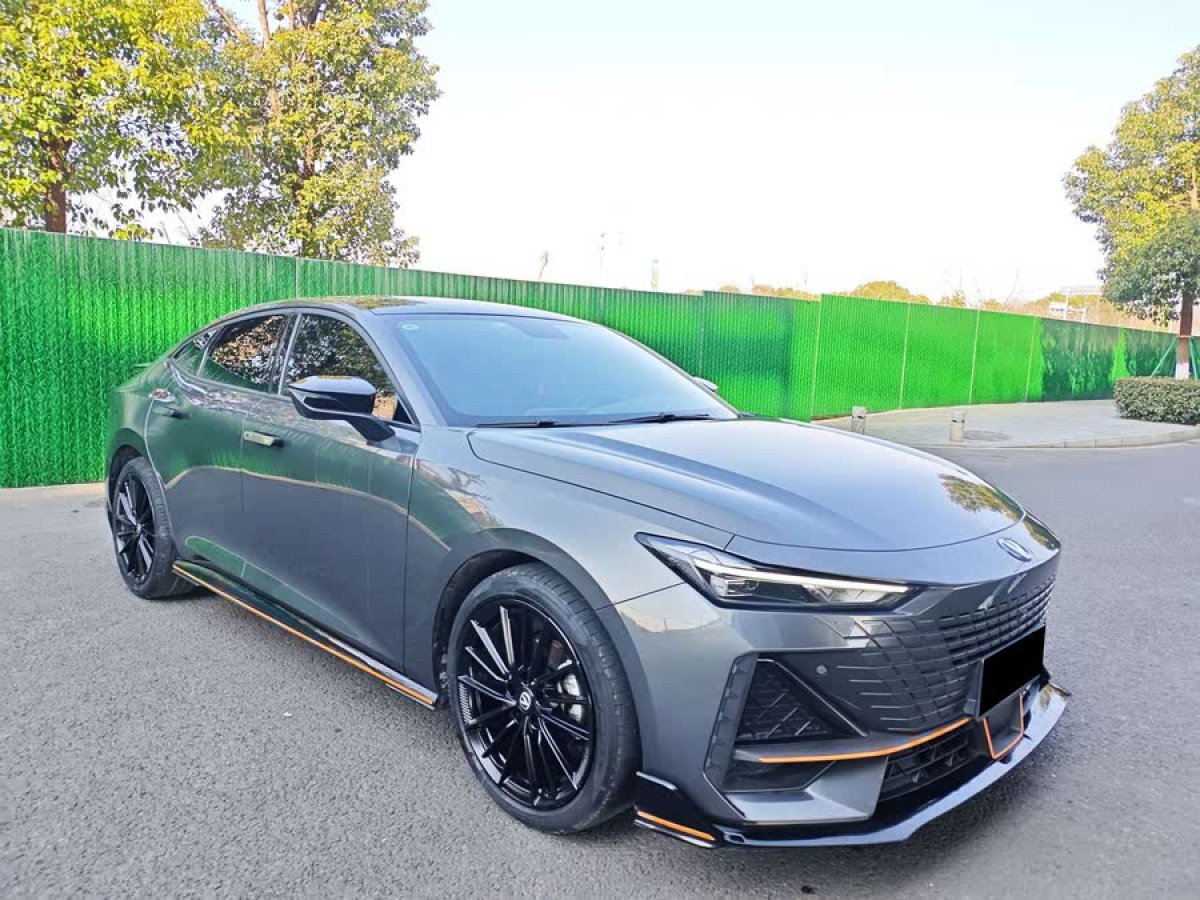長安 長安UNI-V  2022款 1.5T 卓越型圖片