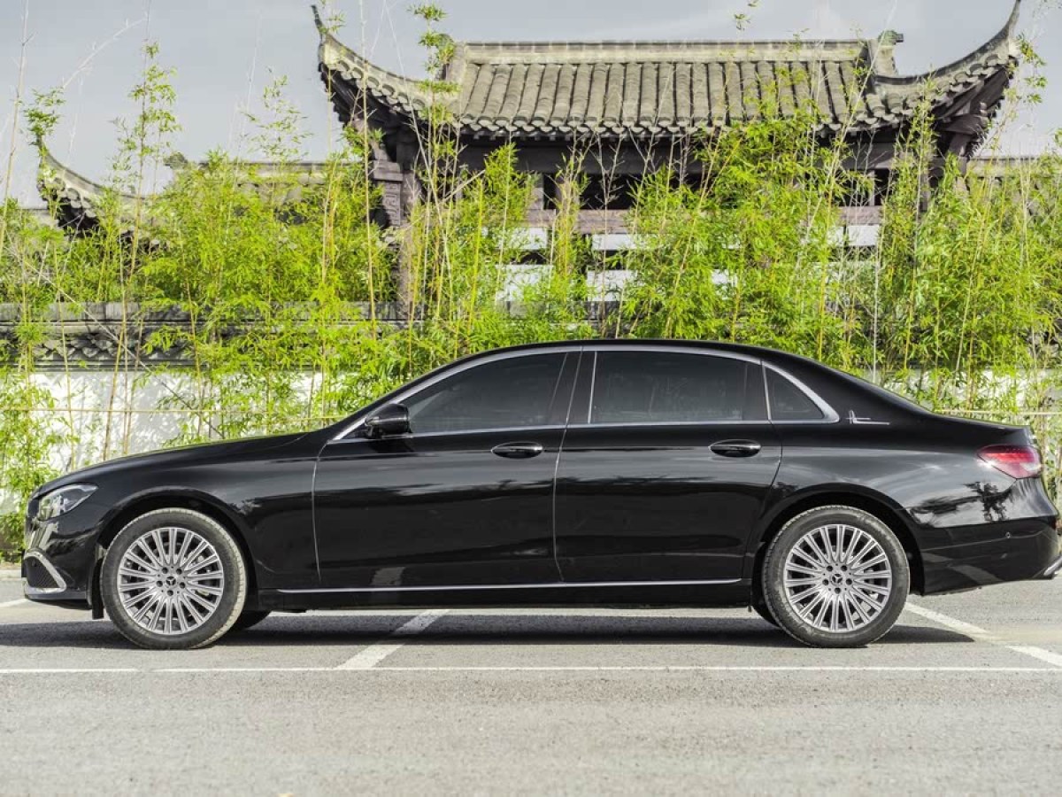 奔馳 奔馳E級  2021款 改款 E 300 L 時尚型圖片